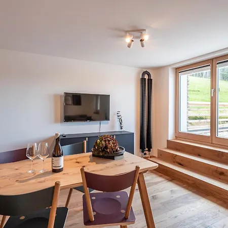 Apartment Stuub *